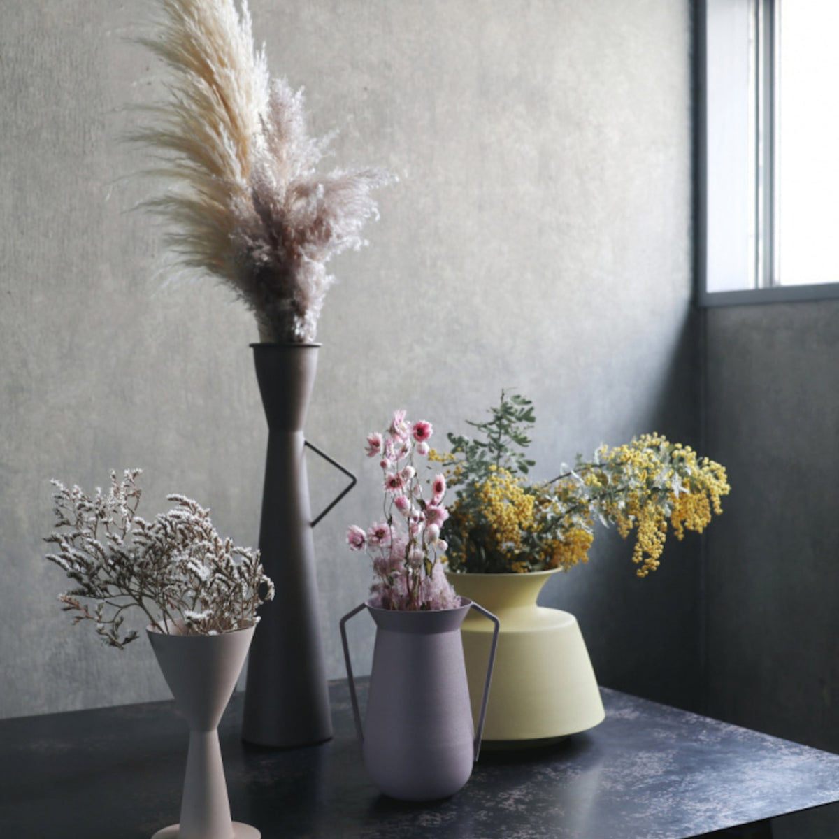 ｆｌｏｗｅｒ　ｂａｓｅ（花瓶）