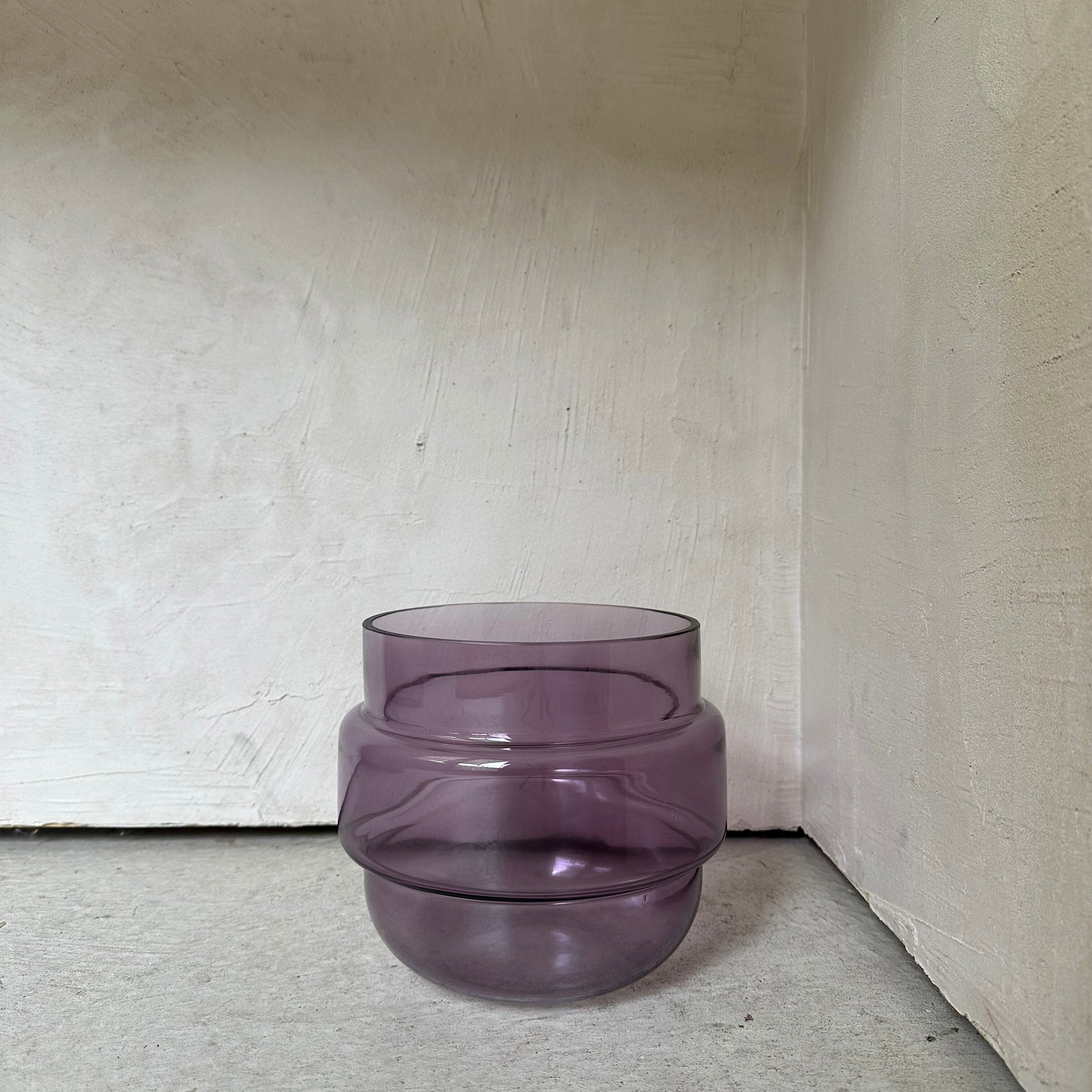 ｆｌｏｗｅｒ　ｂａｓｅ（花瓶）