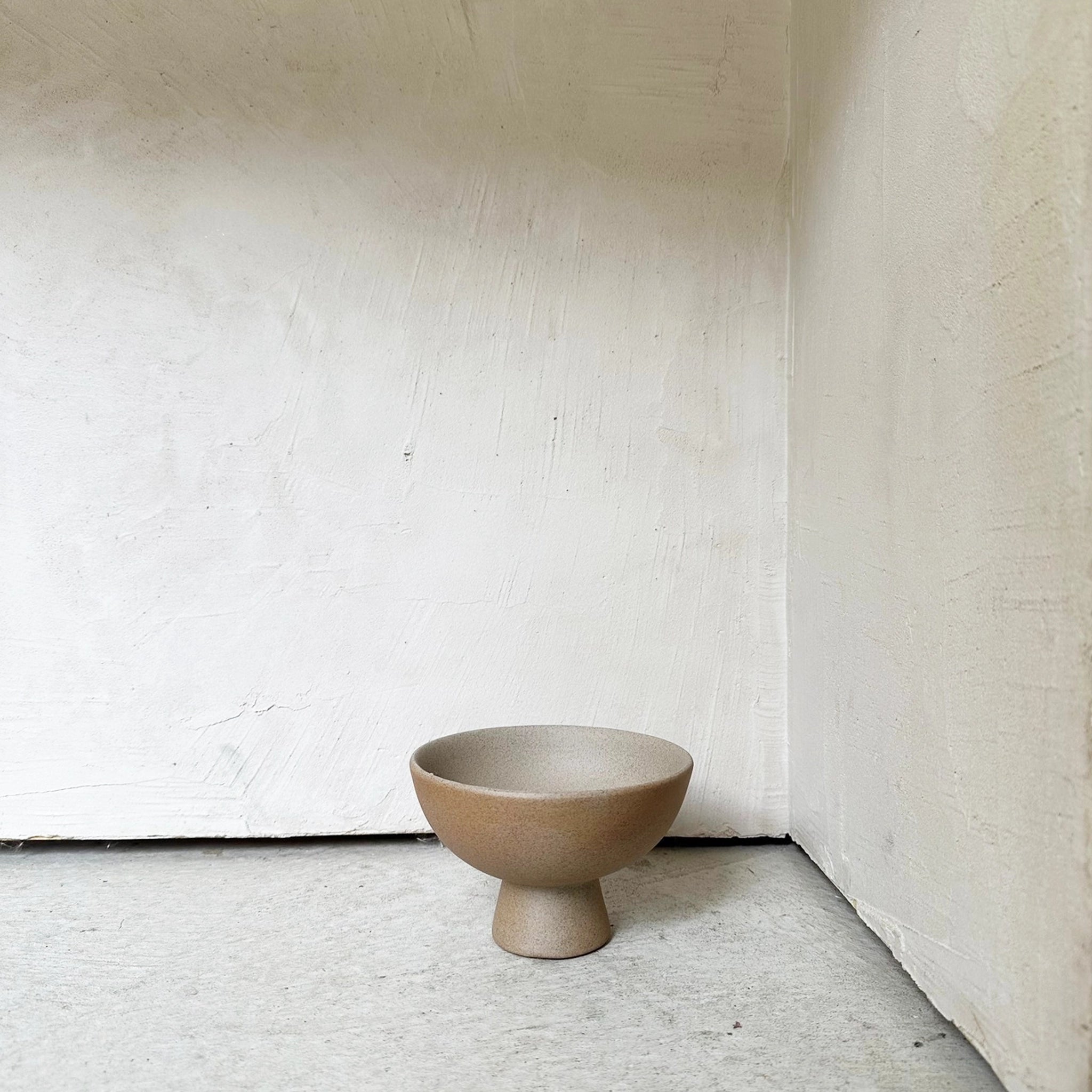 ｆｌｏｗｅｒ　ｂａｓｅ（花瓶）