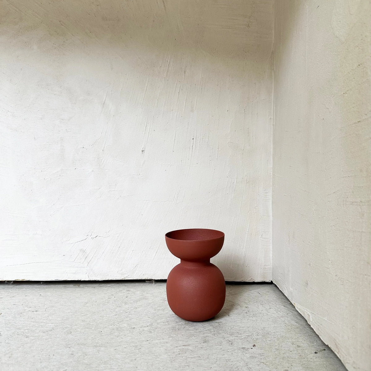 ｆｌｏｗｅｒ　ｂａｓｅ（花瓶）