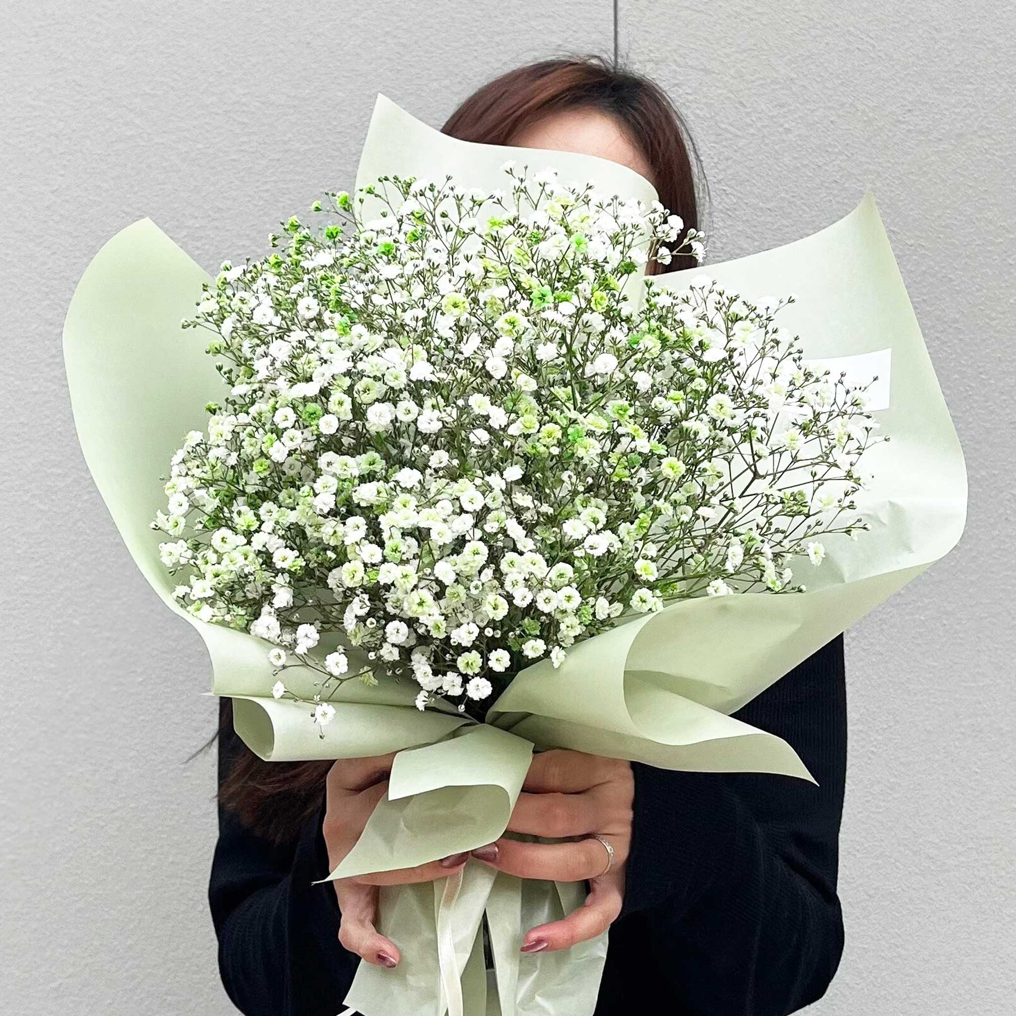 かすみ草花束
