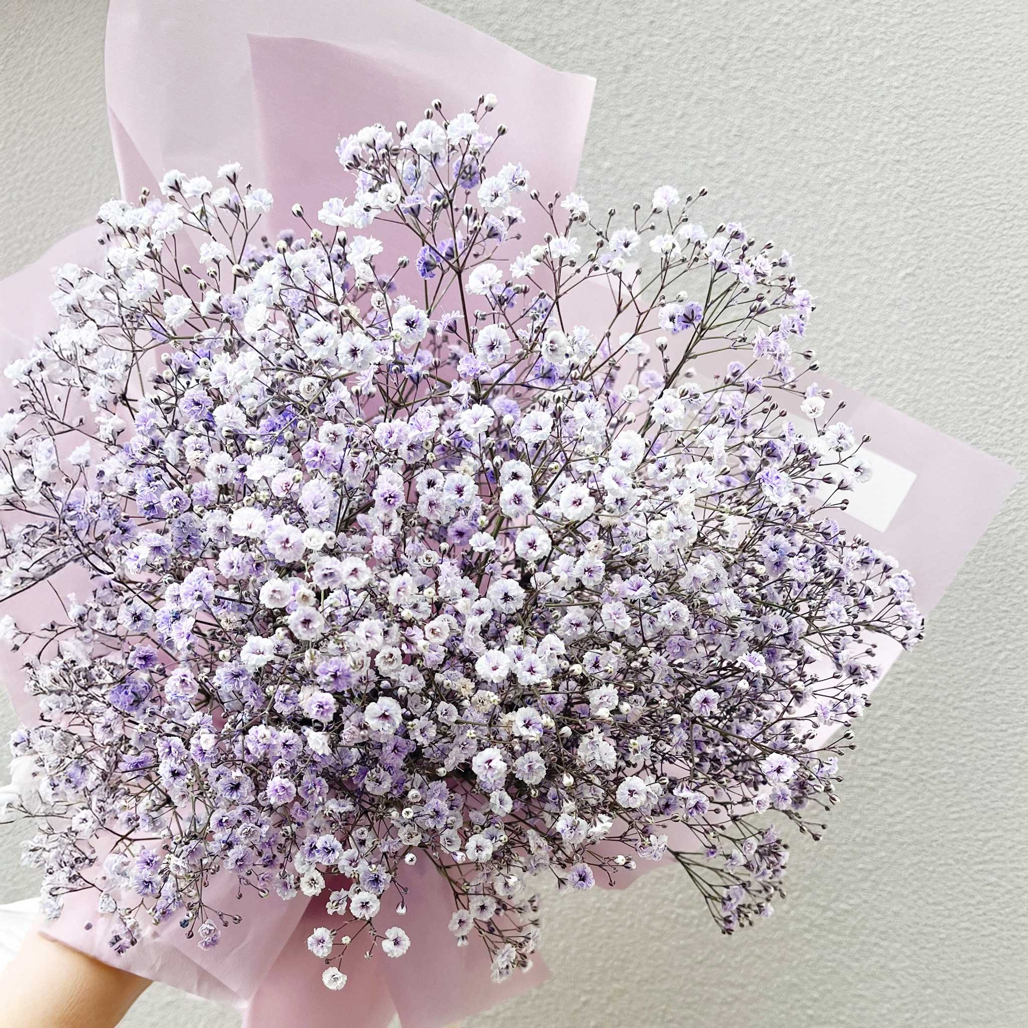 かすみ草花束