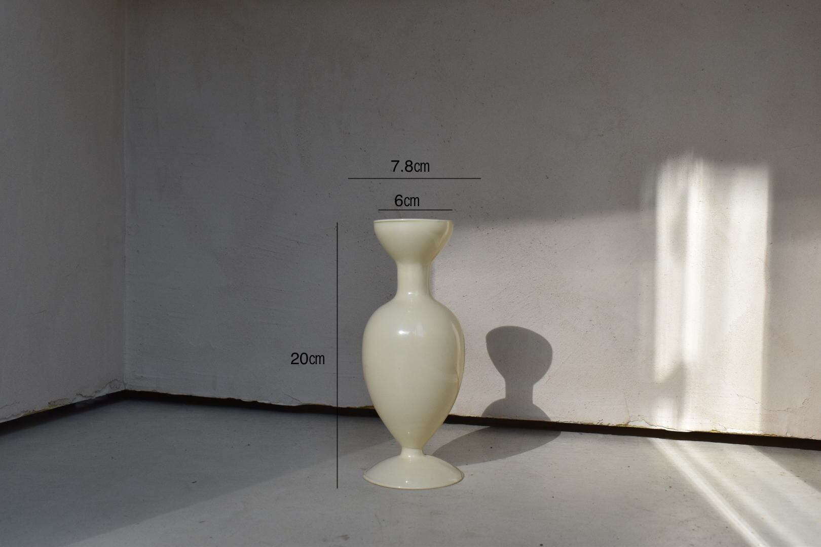 ｆｌｏｗｅｒ　ｂａｓｅ（花瓶）
